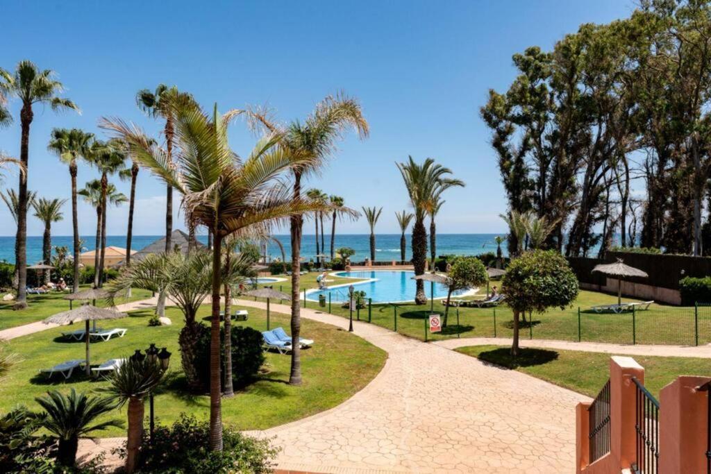 Ct 240 - Beachfront Apartment -Don Juan Manilva Ngoại thất bức ảnh